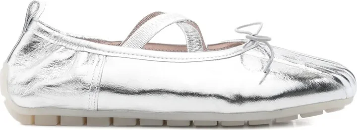 Cross-Strap Bow Ballet Flats