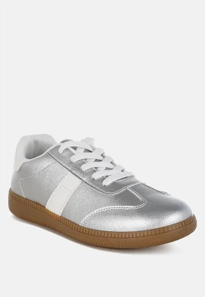 Crossover Classic Lace-Up Flatform Sneaker Women - Image 5