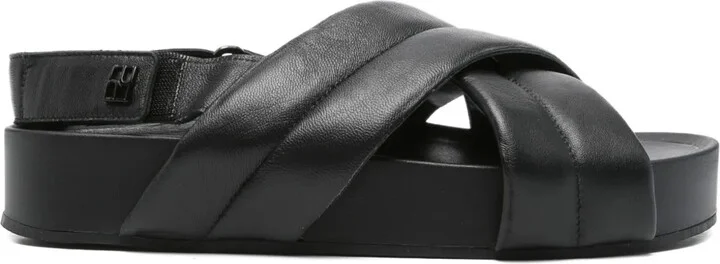Crossover-Straps Sandals