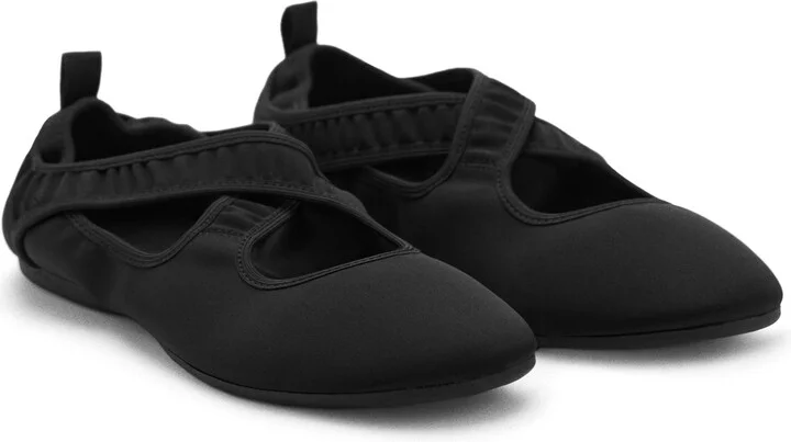 Crossport Ballet Flat