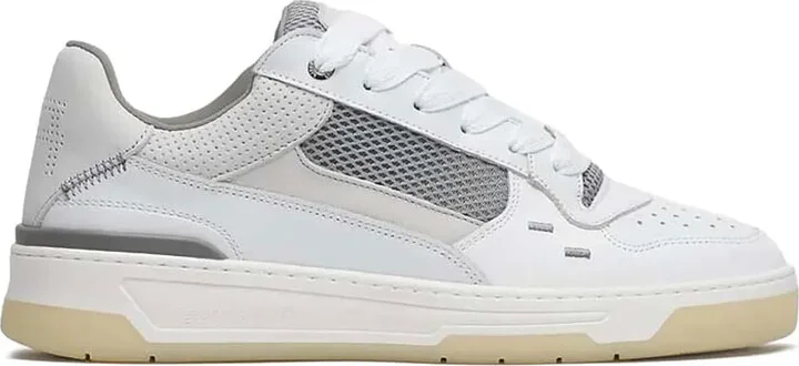 Cruiser sneakers