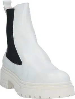 Cuplé Woman Ankle boots - Image 2