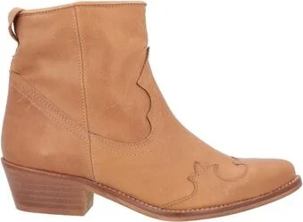 Cuplé Woman Ankle boots