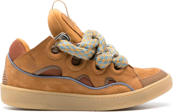 Curb sneakers