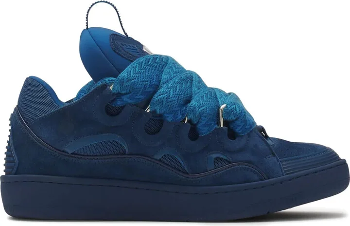Curb sneakers