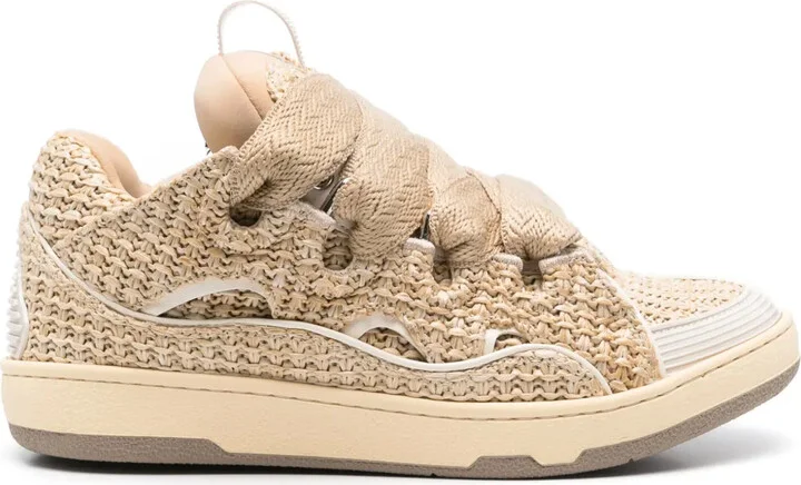 Curb sneakers