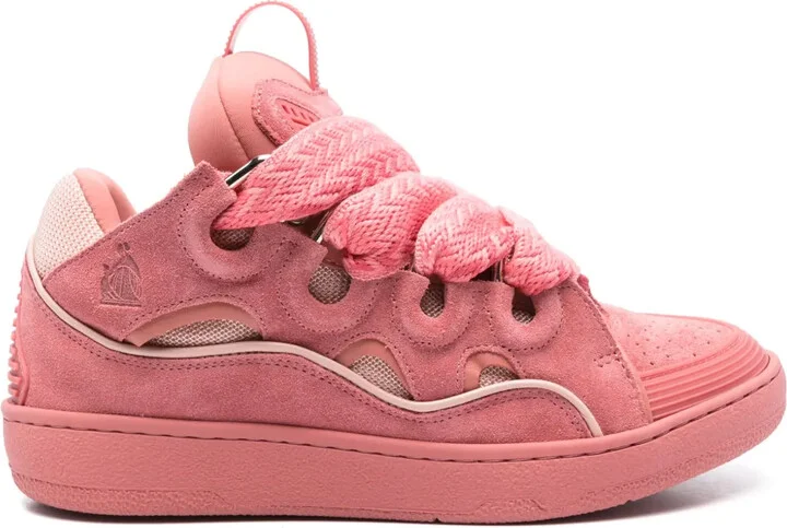 Curb sneakers