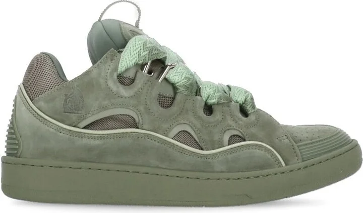 Curb Sneakers