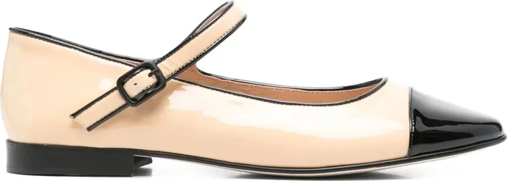 Curvet ballerinas