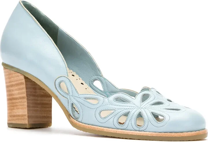 Cut Out Details Pumps - Image 2