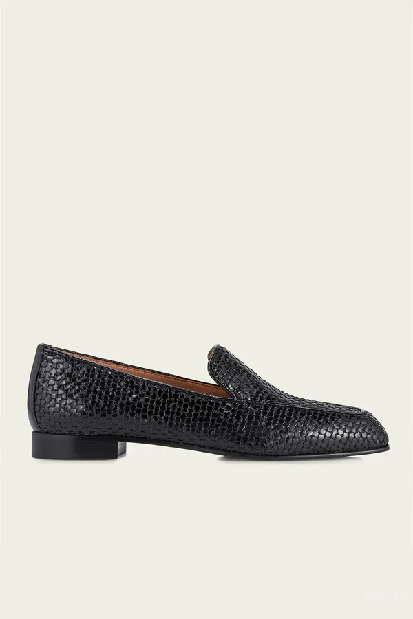 CY Mocassin in Black