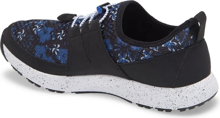 Cynch Knit Sneaker - Image 2