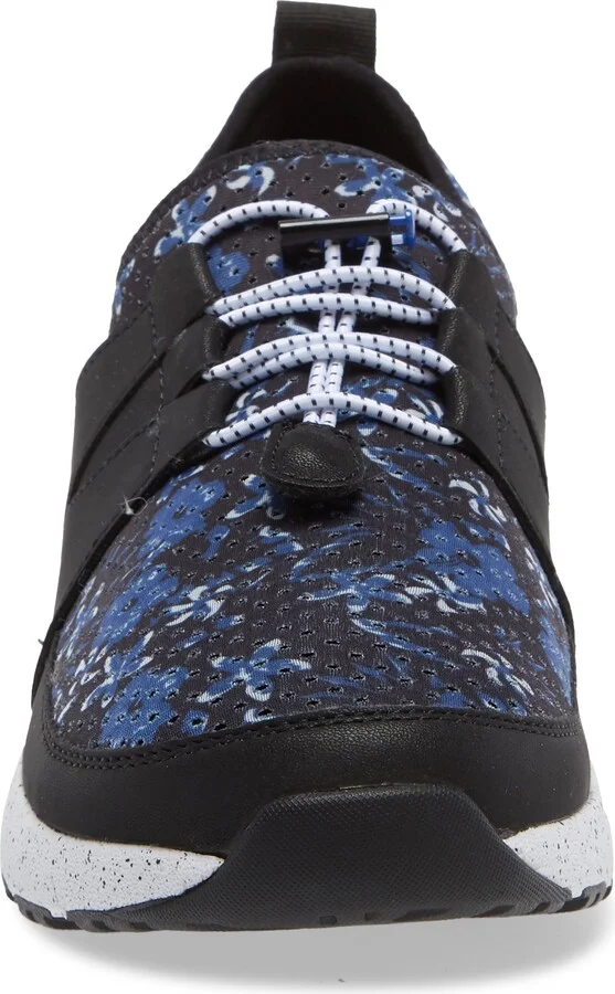 Cynch Knit Sneaker - Image 4