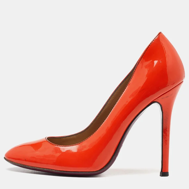 D & G Orange Patent Leather Round Toe Pumps Size 38.5