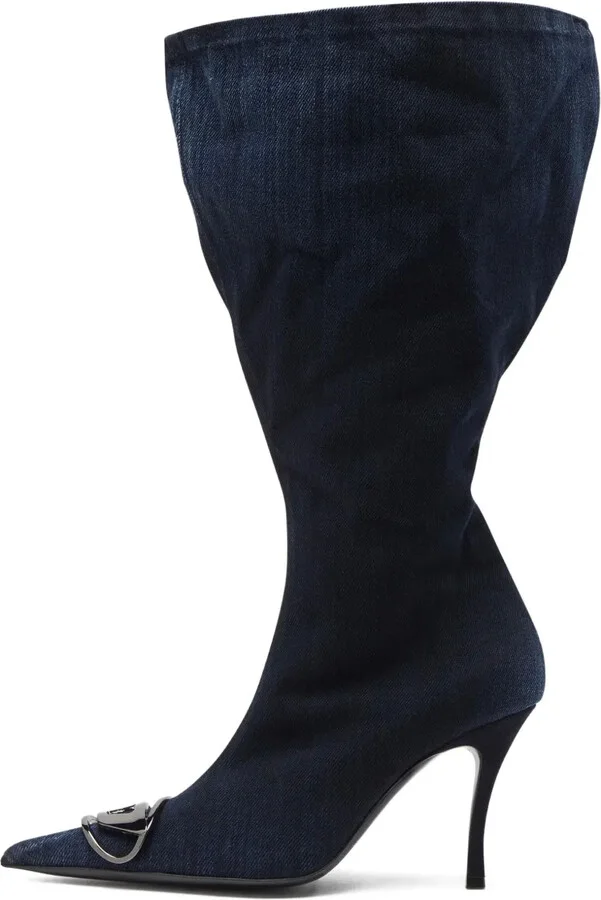 D. Venus boots - Image 4