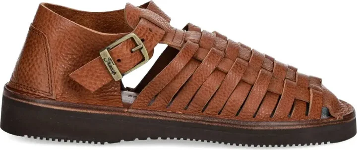 D025 sandals