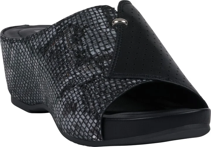 Dacia Wedge Slide Sandal