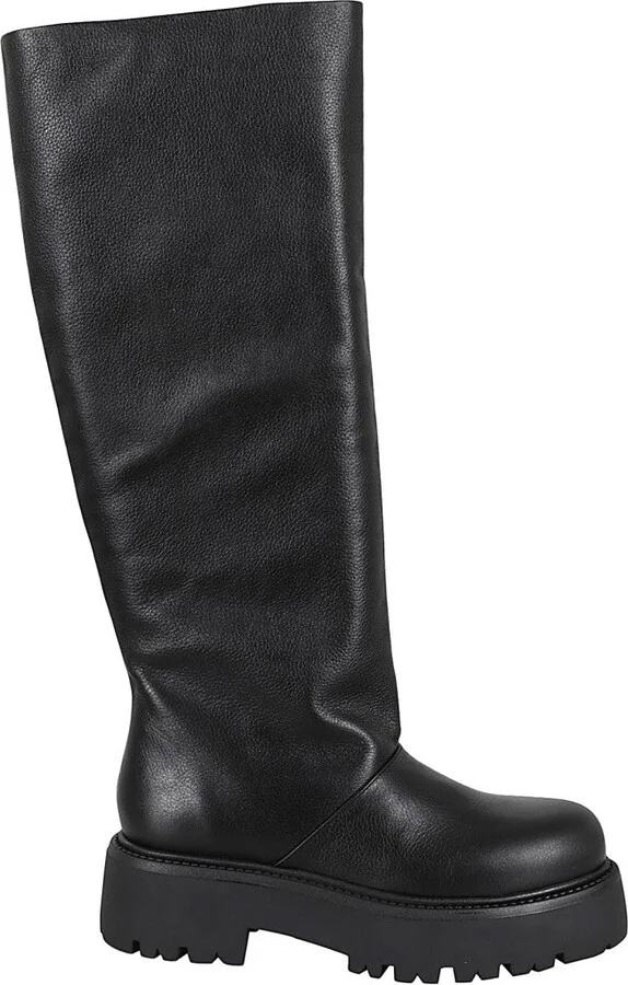 Dafne Boots