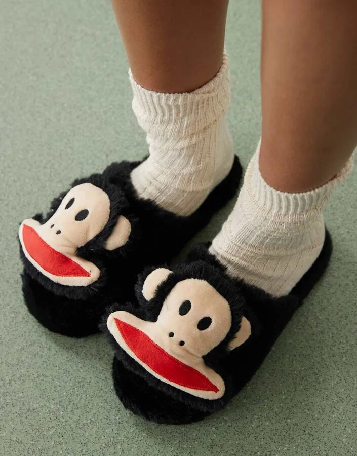 Daisy Street x Paul Frank fluffy slippers with 3D face in black - Image 4