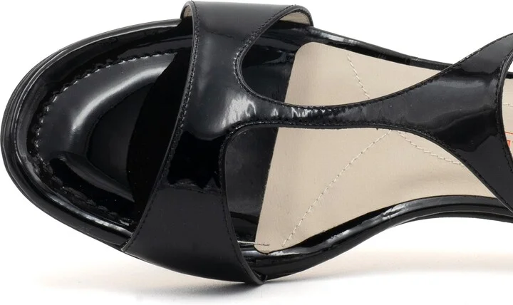 Damasco Kitten Heel T-Strap Sandal - Image 10