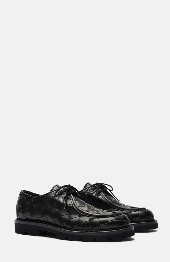 Black - Calf Woven