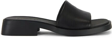 Dana Sandal