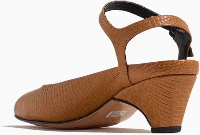 Danes Kitten Heel in Caramel - Image 3