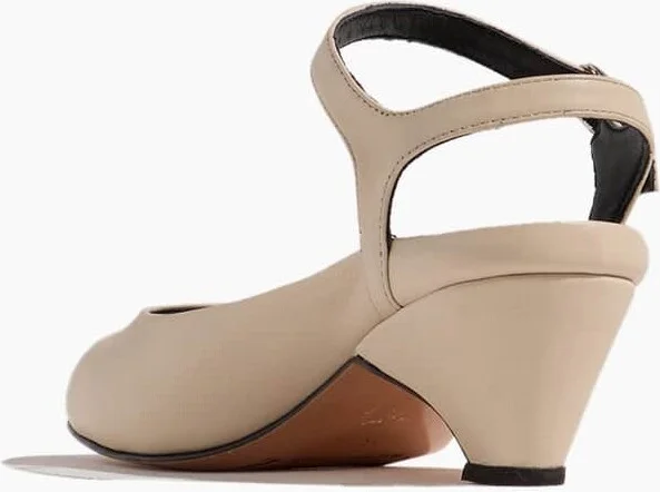 Danes Kitten Heel in Champagne - Image 3