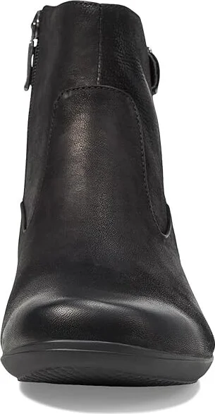 Dansko Finnley Flat Shoes Black Burnished Nubuck : EU 40 (US Men's 6.5-7 - Women's 9.5-10) Regular, Leather - Image 2