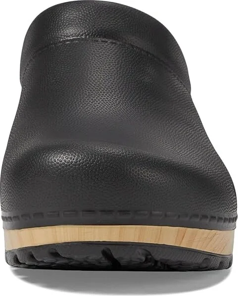Dansko Kane Clog Women's Shoes Black Molded : EU 36 (US Women's 5.5-6) Regular, EVA - Image 2