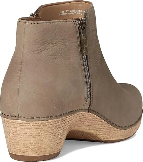 Dansko Lizanne Flat Shoes Taupe Milled Nubuck : EU 38 (US Men's 4.5-5 - Women's 7.5-8) Regular, Leather - Image 4