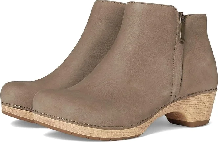 Dansko Lizanne Flat Shoes Taupe Milled Nubuck : EU 38 (US Men's 4.5-5 - Women's 7.5-8) Regular, Leather