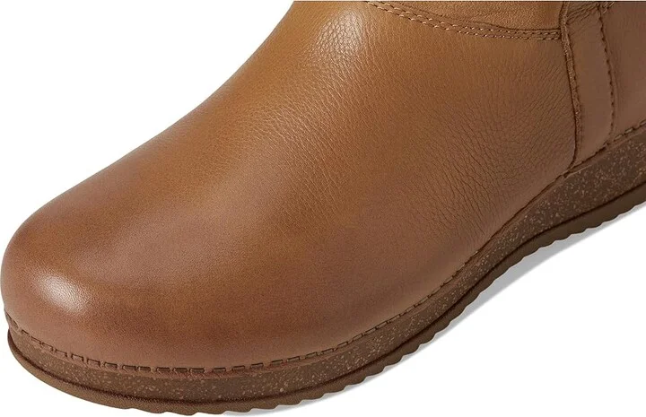 Dansko Mckenzie Women's Flat Shoes Tan Waxy Milled : EU 39 (US Men's 5.5-6 - Women's 8.5-9) Regular, Leather - Image 2