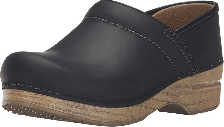 Dansko Professional Women's Clog Shoes Black/Natural Oiled : EU 36 (US Women's 5.5-6) Regular, Leather - Image 2