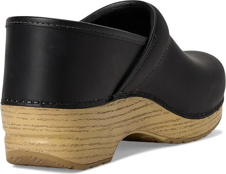 Dansko Professional Women's Clog Shoes Black/Natural Oiled : EU 36 (US Women's 5.5-6) Regular, Leather - Image 5
