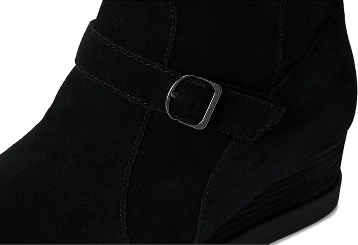 Dansko Shelia Women's Flat Shoes Black Waterproof Suede : EU 40 (US Women's 9.5-10) Regular, Leather - Image 7