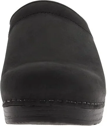 Dansko Sonja Clog Women's Clog Shoes Black Oiled : EU 35 (US Women's 4.5-5) Regular, Leather/Nubuck - Image 6