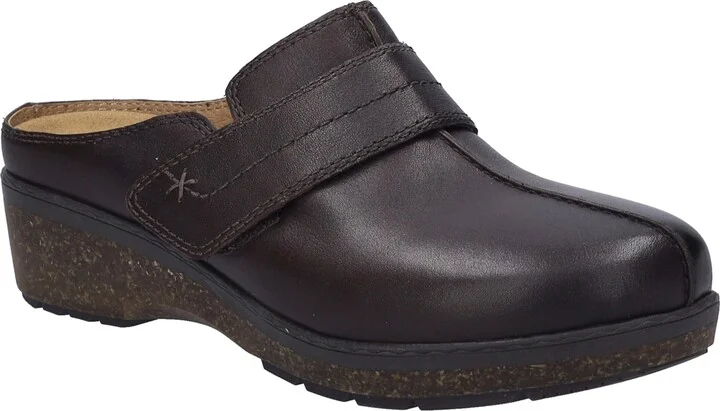 Darla Clog