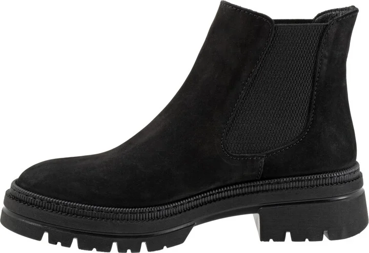 Darla Lug Chelsea Boot - Image 7
