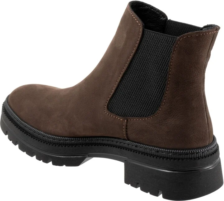 Darla Lug Chelsea Boot - Image 9