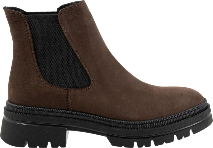Darla Lug Chelsea Boot - Image 10