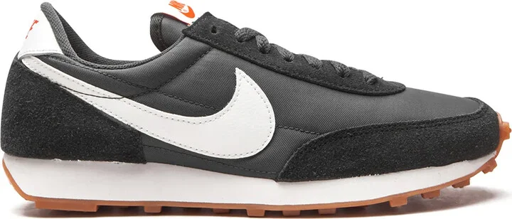 Daybreak "Black/White" sneakers