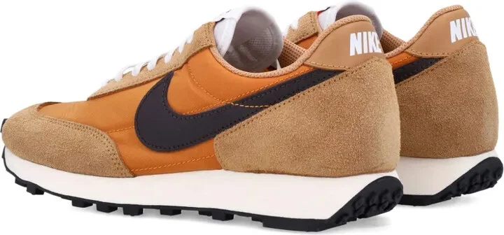 Daybreak swoosh-embellished sneakers - Image 3