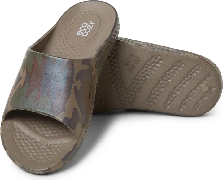 Dearfoams EcoCozy Women's Sustainable Comfort Slide Sandal - Image 2