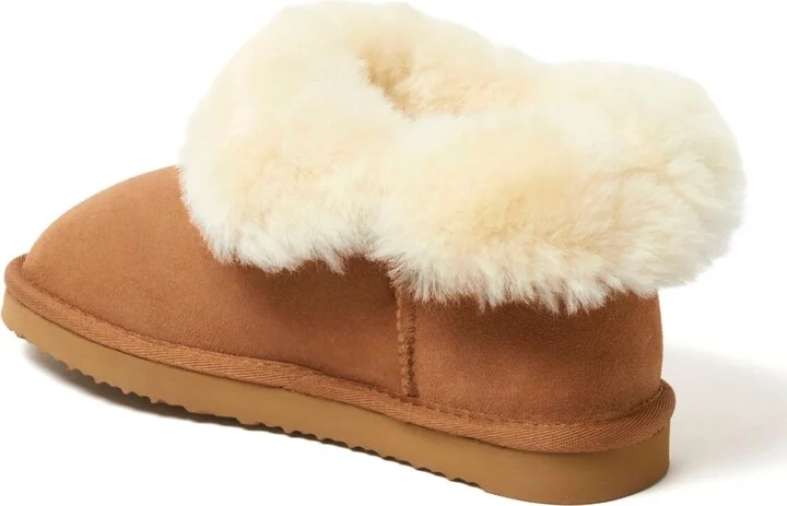 Dearfoams Fireside By Women's Perth Genuine Shearling Foldover Boot - Image 3