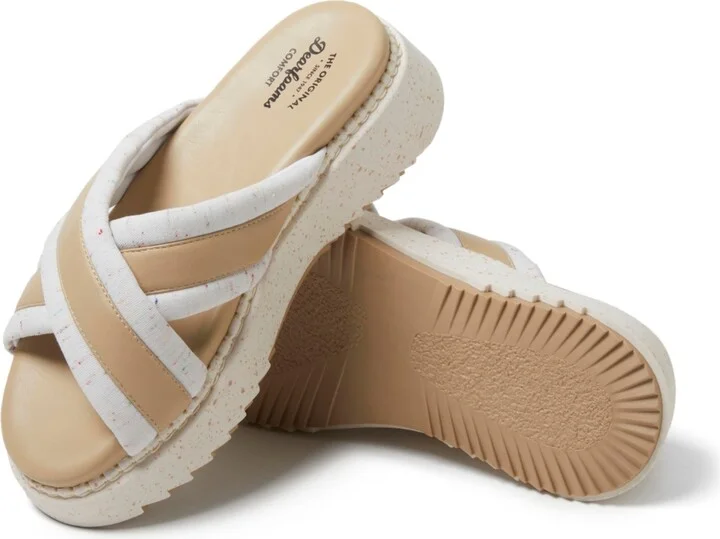 Dearfoams Women's Daisy Cross Strap Platform Sandal - Image 6
