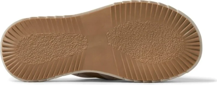 Dearfoams Women's Daisy Cross Strap Platform Sandal - Image 8