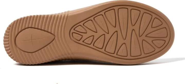 Dearfoams Women's Lee Knit Twin Gore Sneaker - Image 4