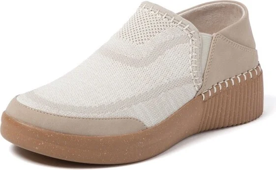 Dearfoams Women's Lee Knit Twin Gore Sneaker - Tan Size