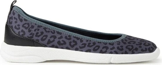 Dearfoams Women's Mia Ballet Flat Slip-On - Blue Leopard Size - Image 3
